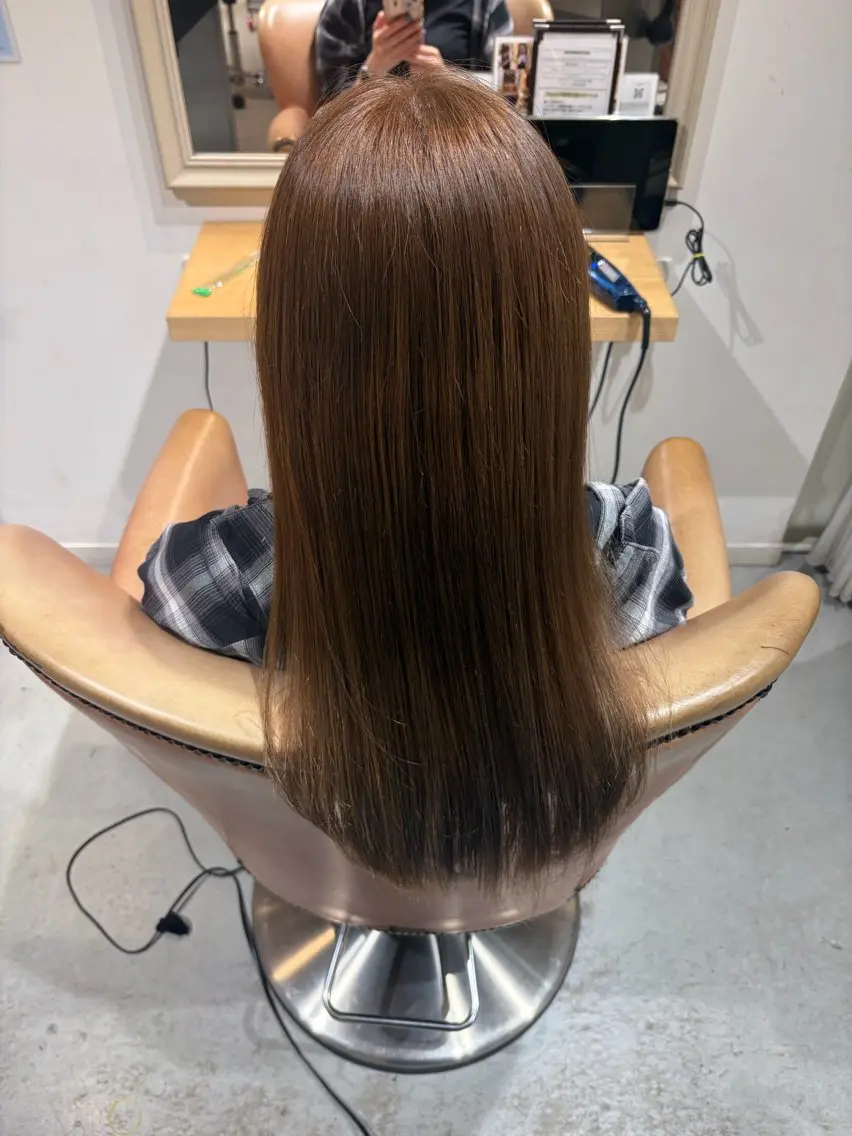 カラー ブラウンカラー 岩崎 光希のヘアスタイル
