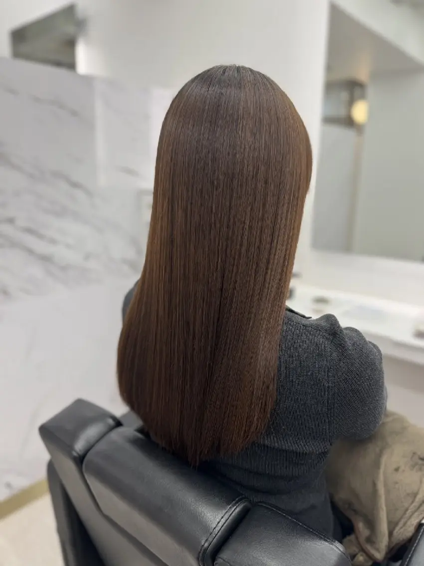 ロング カラー 中田 汐音のヘアスタイル