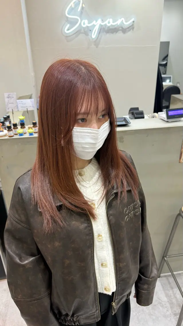 ロング ピンクブラウン 顔まわりレイヤー レイヤーカット カット ヘアカラー トリートメント soyon 心斎橋店のヘアスタイル