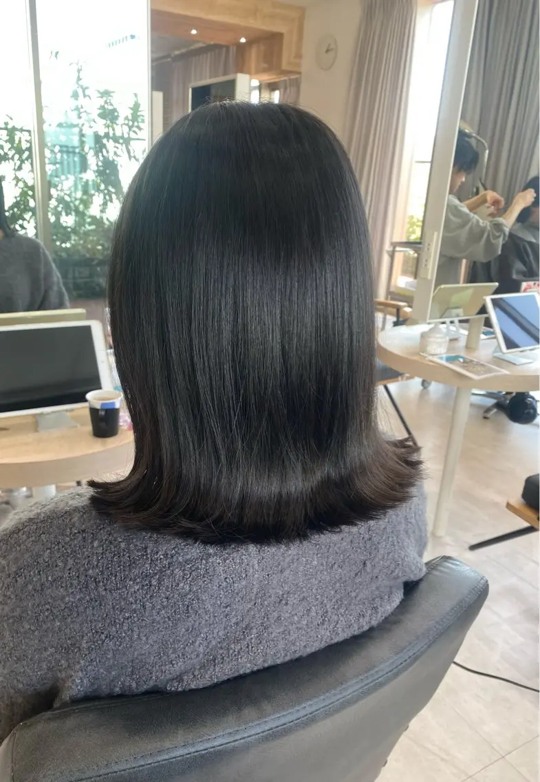 ミディアム トリートメント 透明感カラー ボブ ミディアム 齊木勇人のヘアスタイル