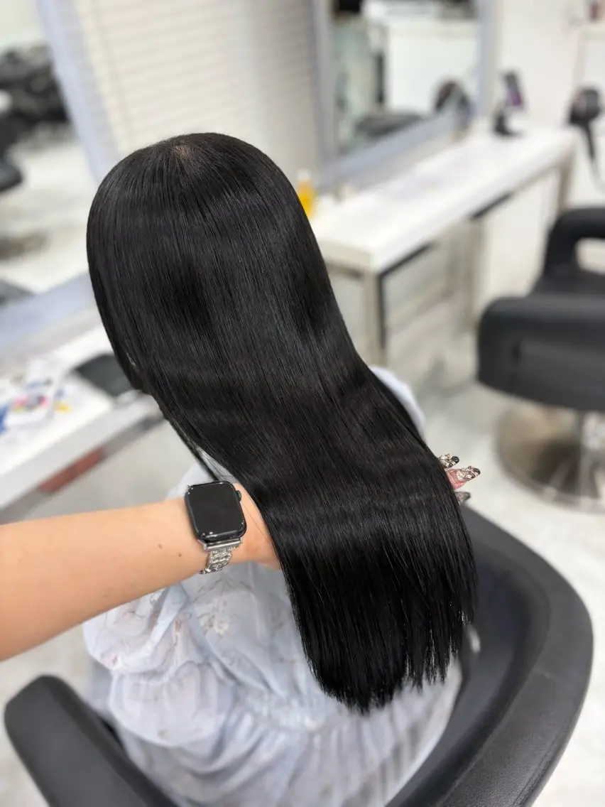 ロング カラー カット ヘアカラー 縮毛矯正 🎀RIN🎀 縮毛矯正🩶暗髪のヘアスタイル
