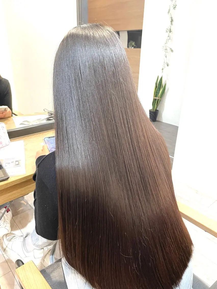 カット×艶感カラー×髪質改善トリートメント（サイエンスアクア/酸熱トリートメント）の写真