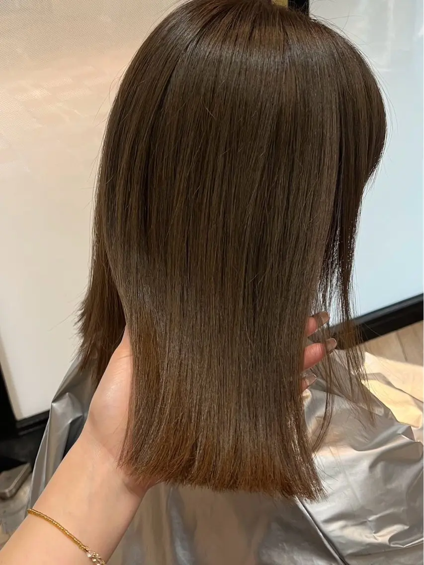 セミロング 窪田 茉栞呂のヘアスタイル