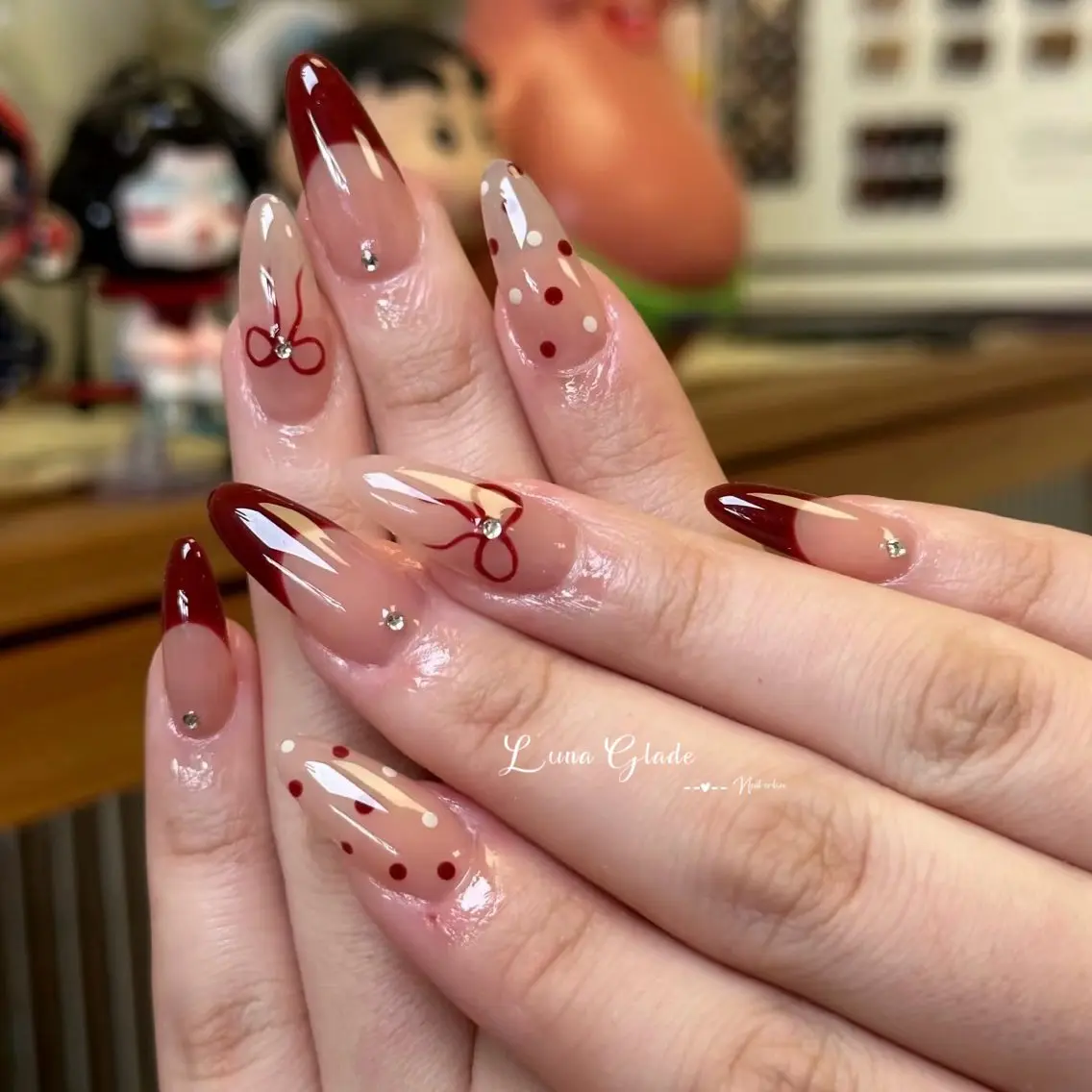 ネイル ハンドネイル Luna Gladeのネイルデザイン