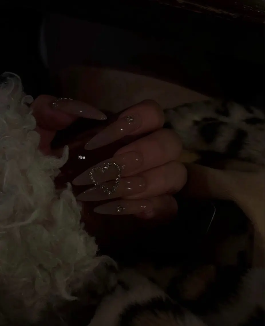 ネイル kokoro🩶 ICONNAILのネイルデザイン