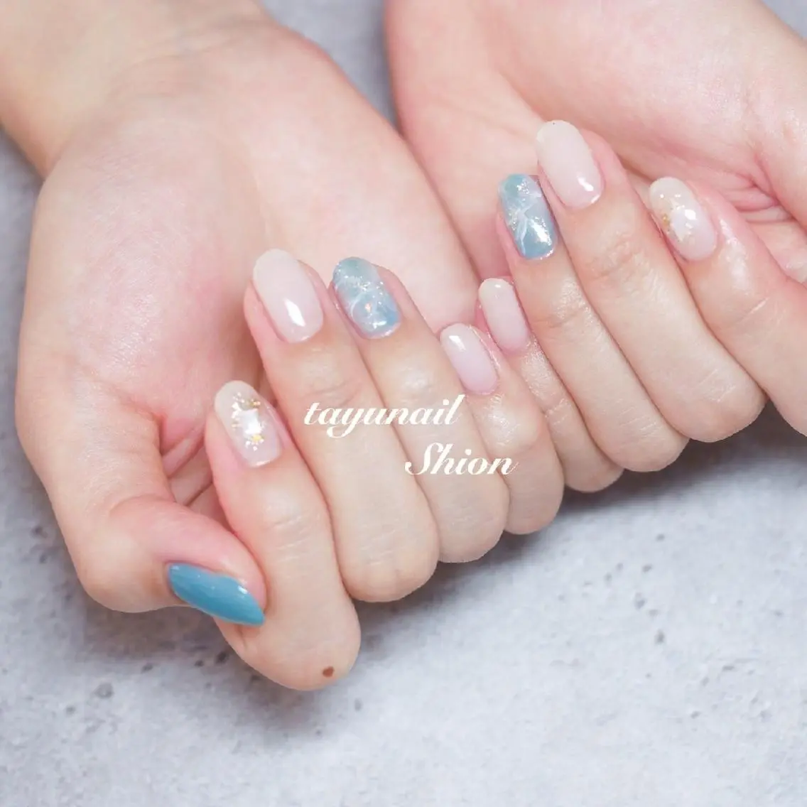 ネイル ブルー ジェルネイル パラジェル 夏ネイル ネイルサロン 【たゆnail】のネイルデザイン