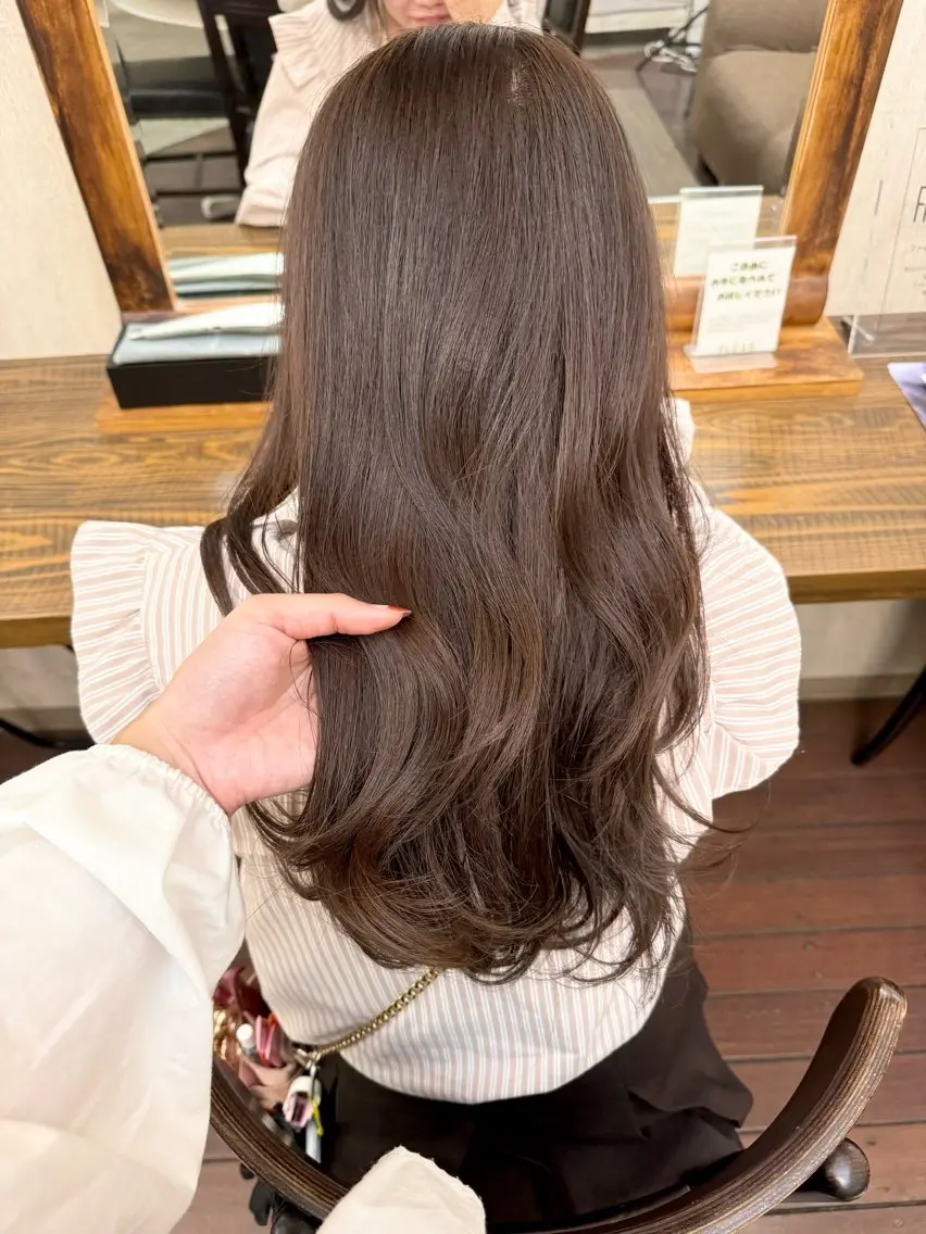 セミロング カラー ヘアカラー 能隅あいかFLEAR 口コミ⭐️5.0⭐️のヘアスタイル