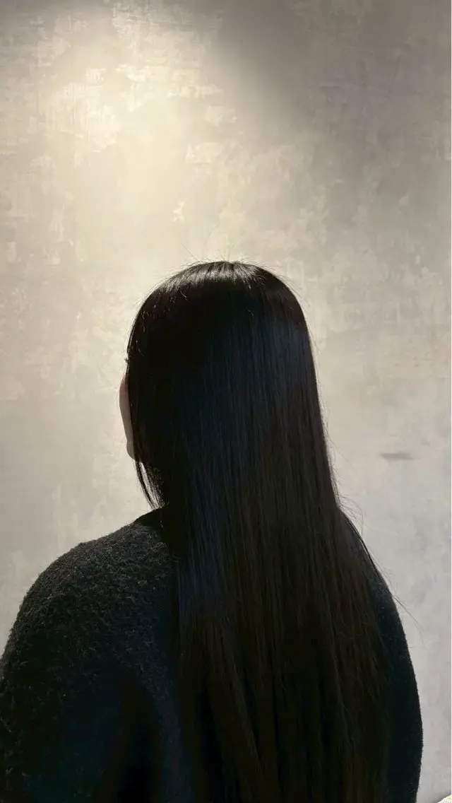 カラー 尾田 彩愛のヘアスタイル