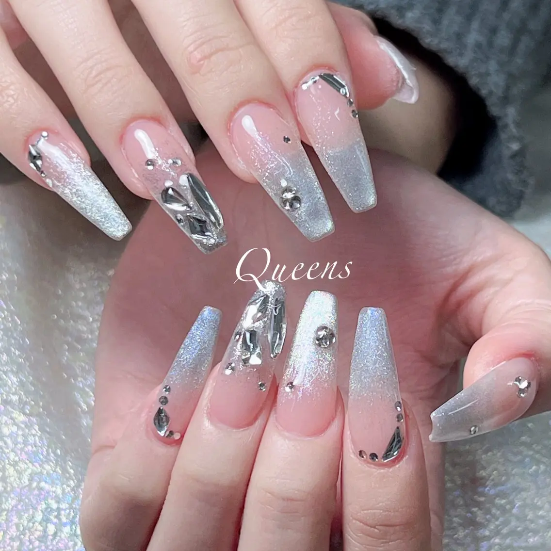 ネイル ハンドネイル Queens 榊 まおのネイルデザイン