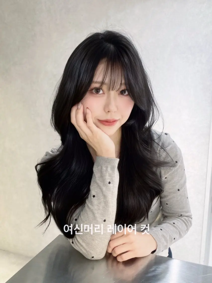 ロング カラー パーマ ヘアアレンジ 葵 韓国オタク美容師 レイヤーカットのヘアスタイル