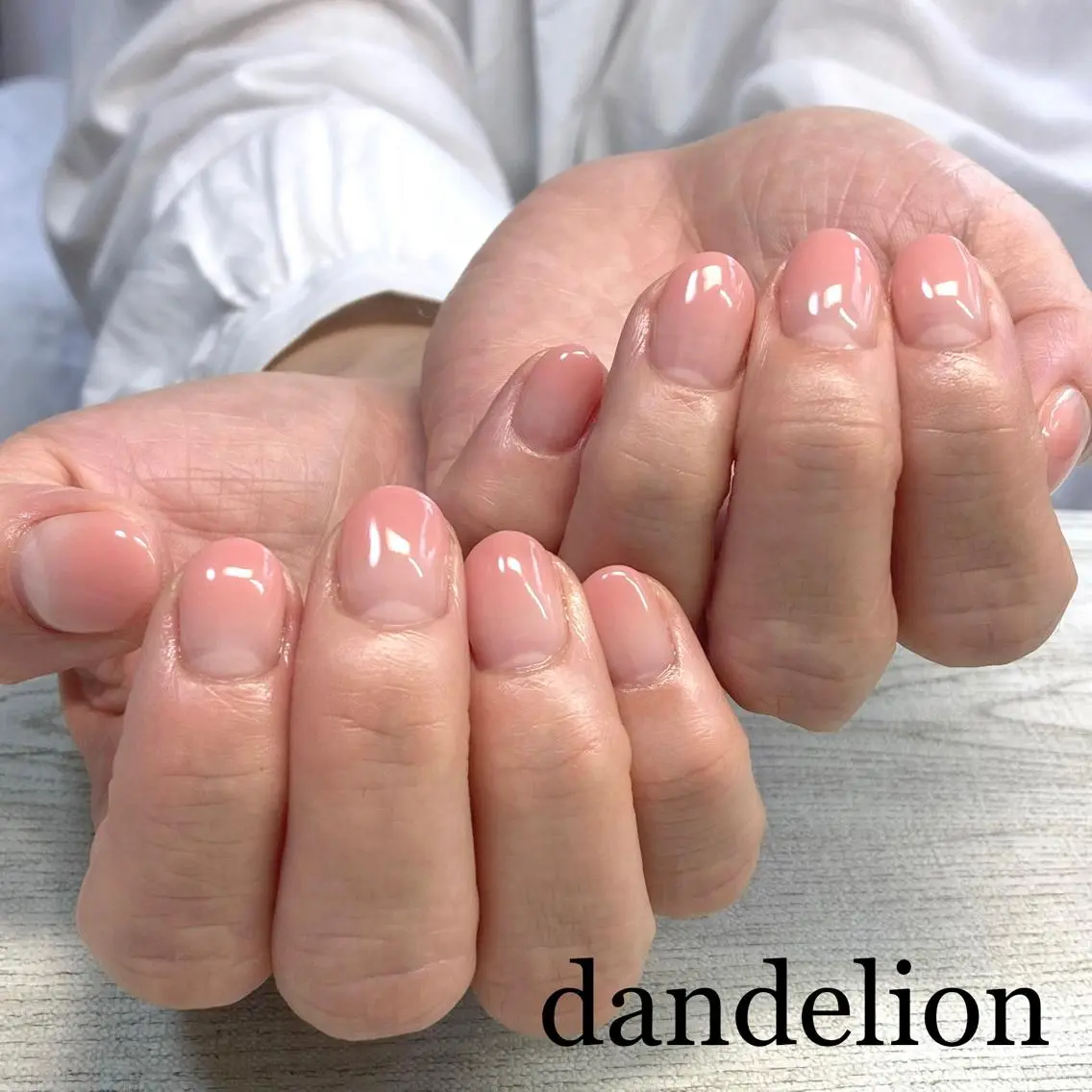 ネイル ハンドネイル ハンドケア dandelion ダンデライオンのネイルデザイン