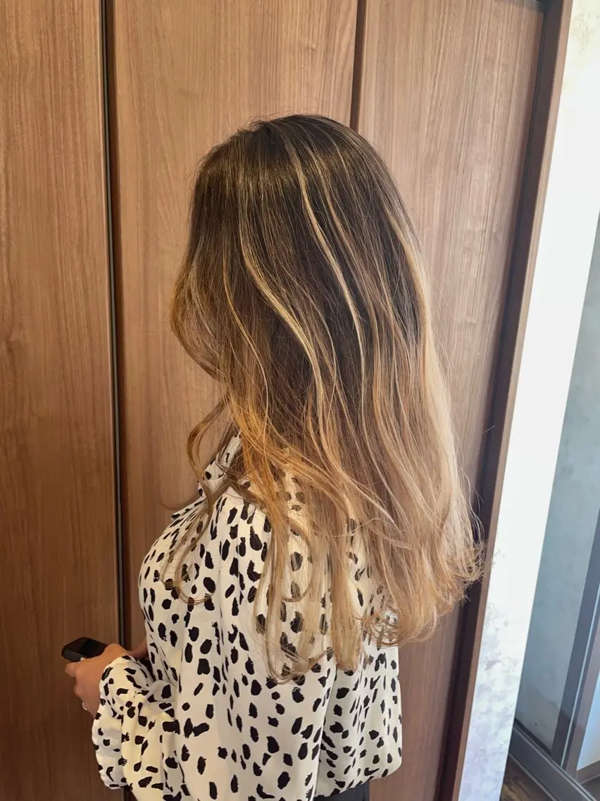 ロング レイヤーカット 大橋 拓矢のヘアスタイル