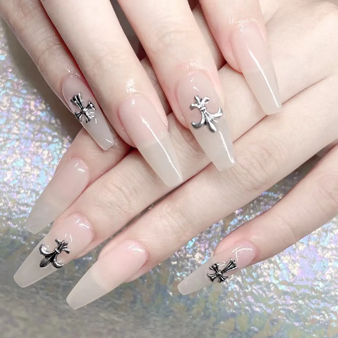ネイル ハンドネイル Queens マオのネイルデザイン