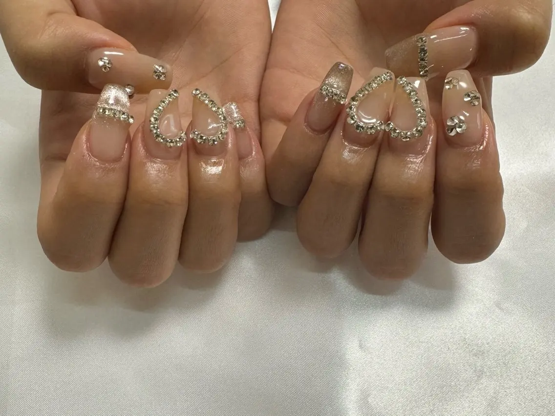ネイル ハート 韓国ネイル マグネットネイル ニュアンスネイル オフィスネイル MH_ Nailのネイルデザイン
