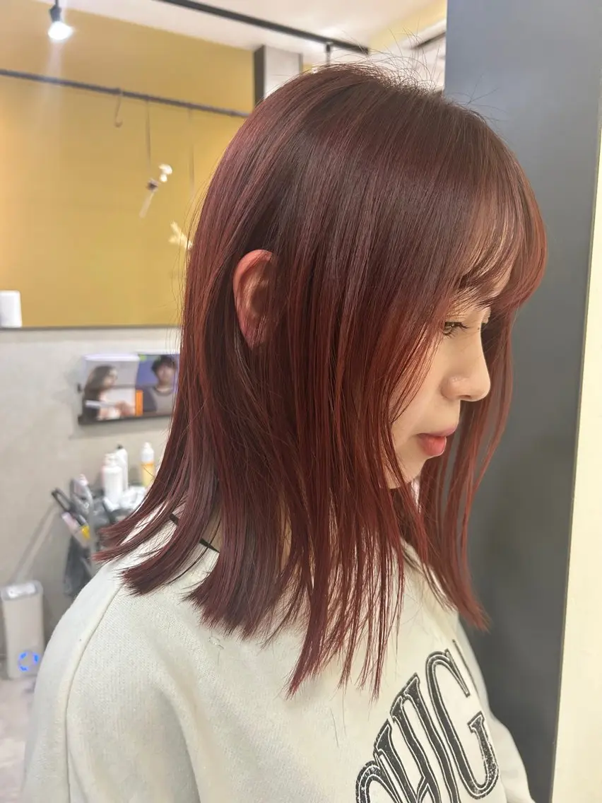 ミディアム カラー ブリーチ ブリーチなしカラー レッドカラー カット ヘアカラー トリートメント hubhair レイヤー/透明感のヘアスタイル