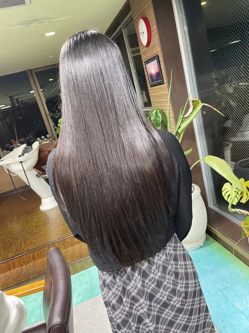 ロング レイヤーカット ロング 酸性ストレート 縮毛矯正 土居 正季のヘアスタイル