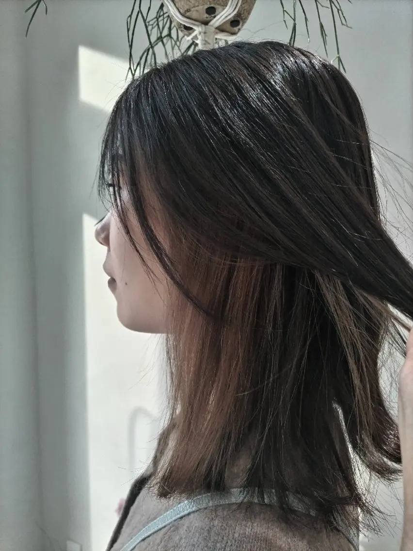 カラー ベージュカラー ブリーチ ミルクティーベージュ 🌸花屋併設🌸石垣 友基のヘアスタイル
