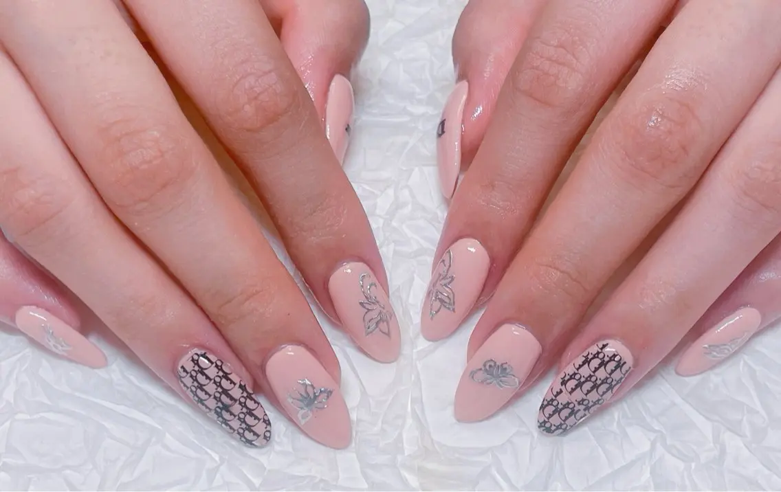 ネイル ハンドネイル ハンドケア 💫ゆか_ Nailartistのネイルデザイン