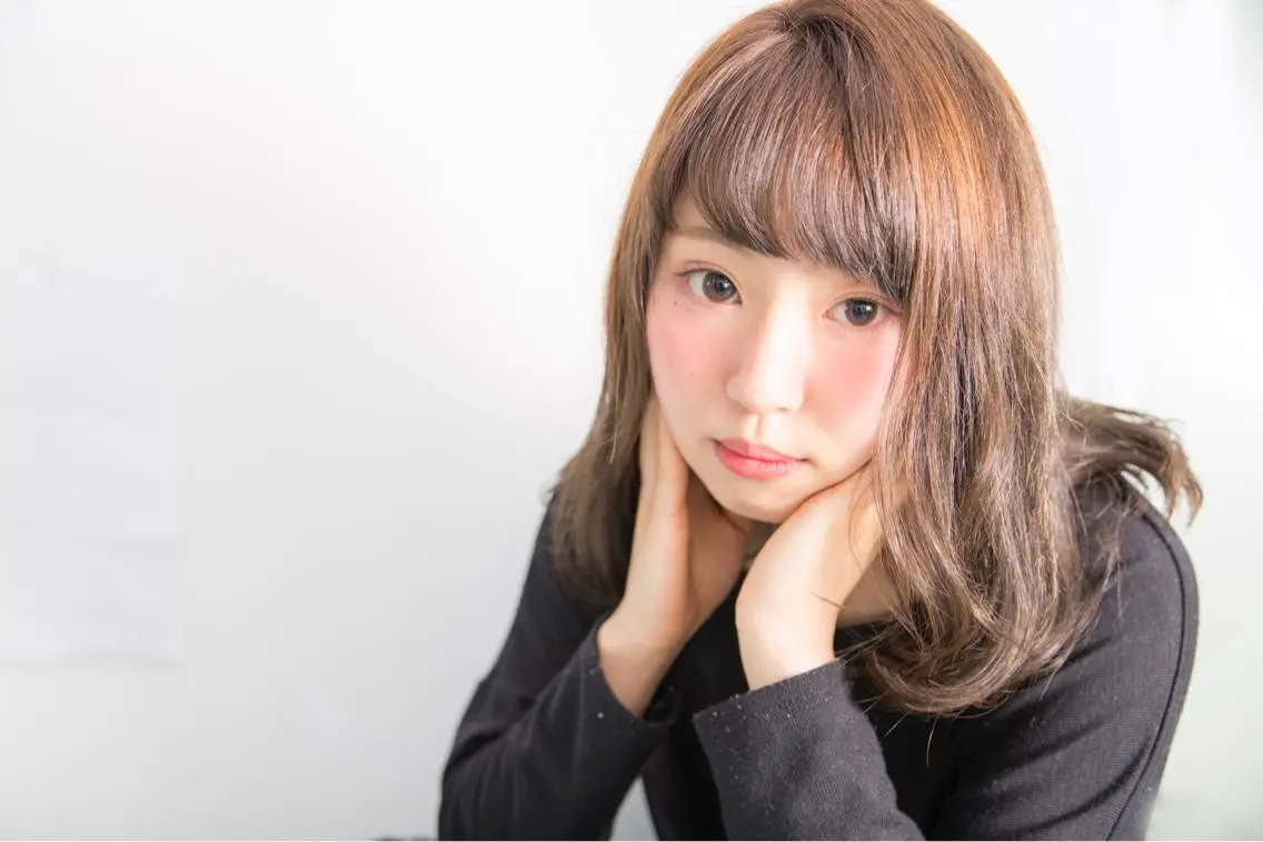 ミディアム カラー Re:ta Hair 飯田淳平のヘアスタイル