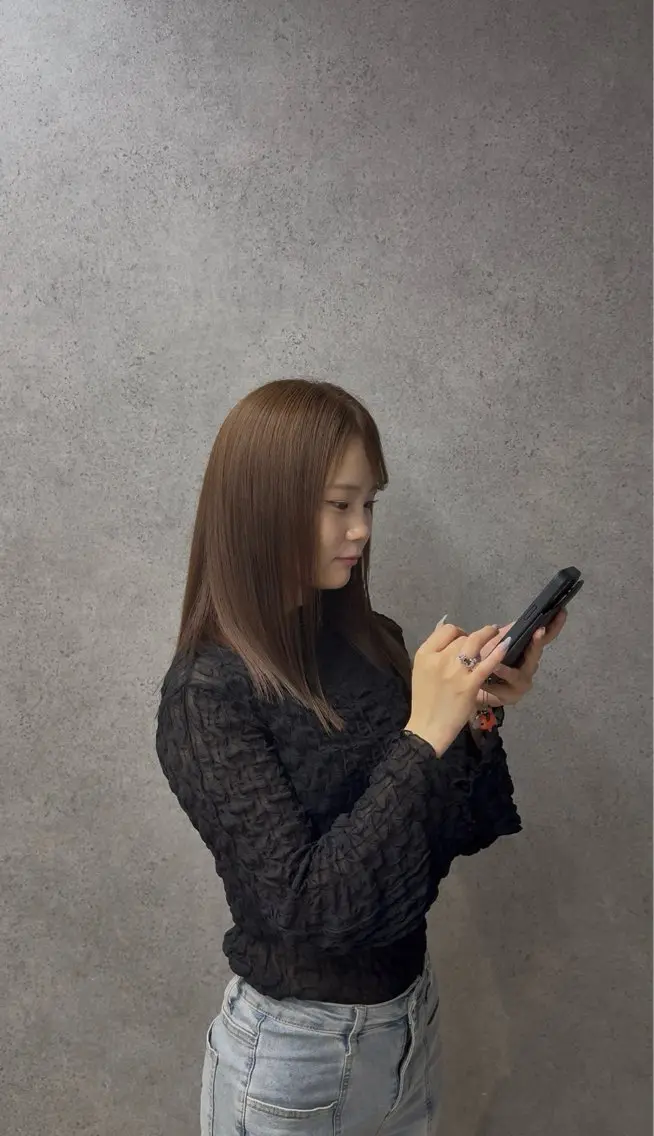 ミディアム カラー カット ヘアカラー 縮毛矯正 トリートメント ヘッドスパ 小田桐 蓮のヘアスタイル