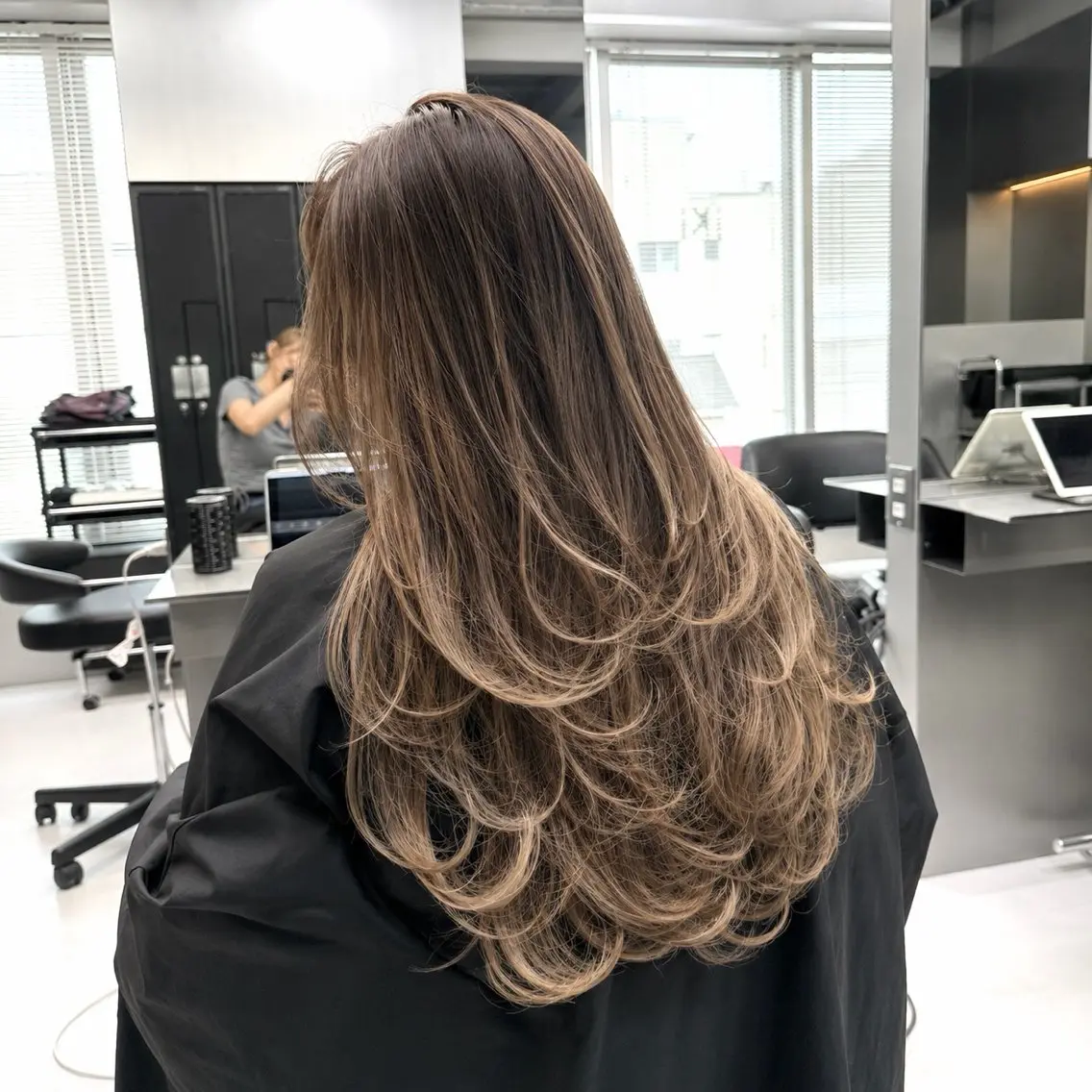 ロング カット ヘアカラー トリートメント 🫧バレイヤージュ/ ハイライト/ミズキのヘアスタイル