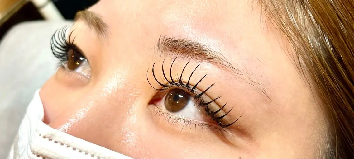 9.10限定💖LEDロングフラットラッシュ60分付け放題‼️13〜15mm💖(※補足説明要確認)の写真