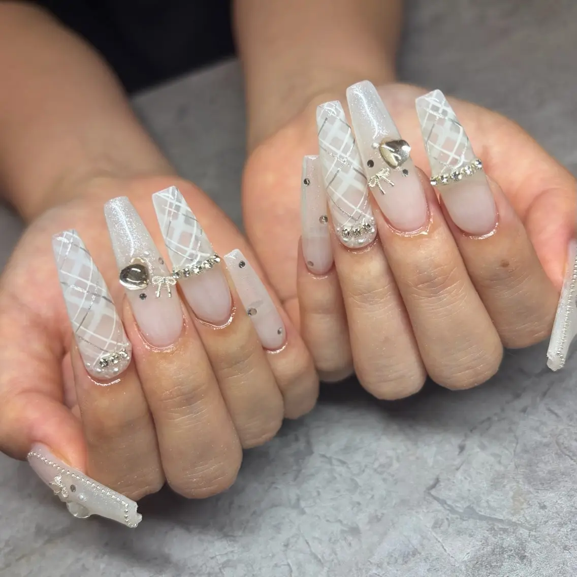 ネイル アートネイル スカルプネイル ネイルチップ ハンドネイル IROHA NAIL 横山佳那のネイルデザイン