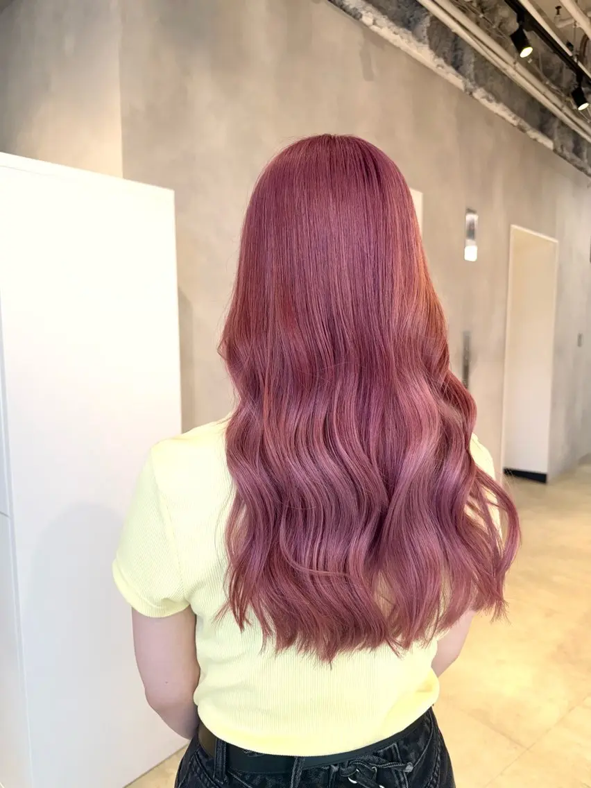 ロング カラー ブリーチ ピンクカラー カット ヘアカラー ハイトーン/うる艶 🤍カラー Mioのヘアスタイル