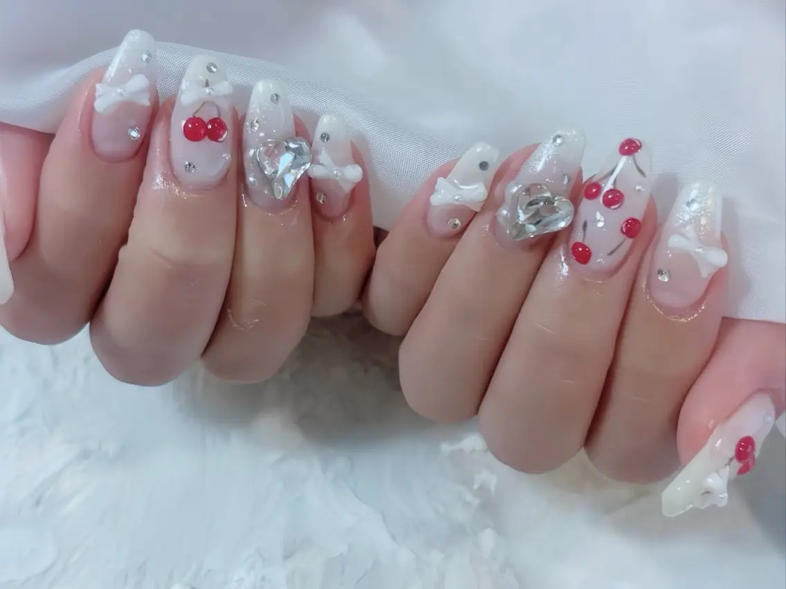 ネイル アートネイル フレンチネイル ジェルネイル 韓国ネイル ミラーネイル ハンドネイル Rin Nail 新大久保店のネイルデザイン