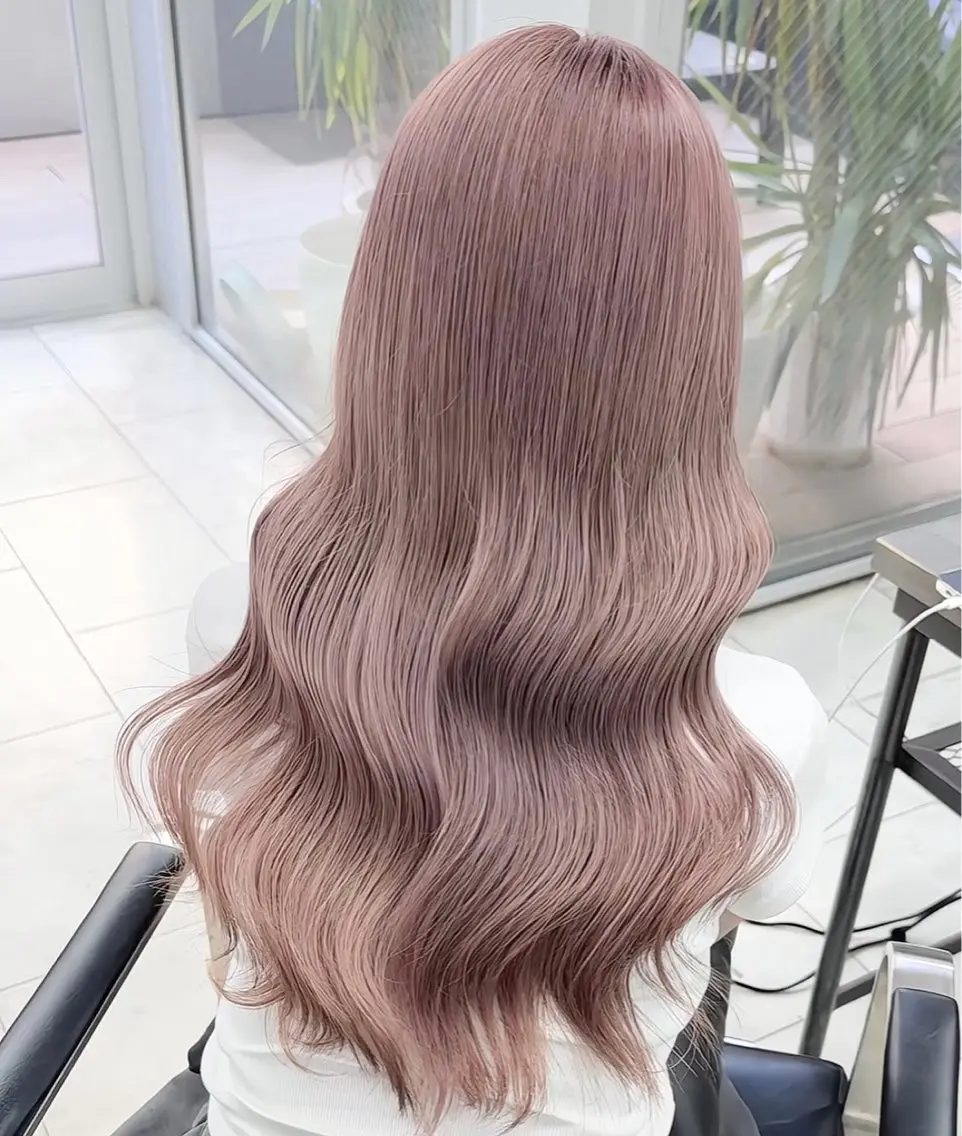 ロング カラー urara 心斎橋/ハイトーンのヘアスタイル