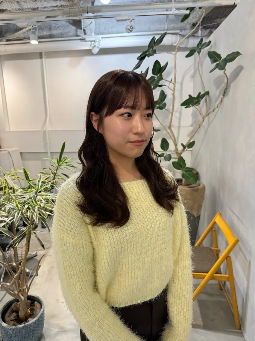 セミロング カット 縮毛矯正 トリートメント 100％可愛い顔周り 💓レイヤー/しずくのヘアスタイル