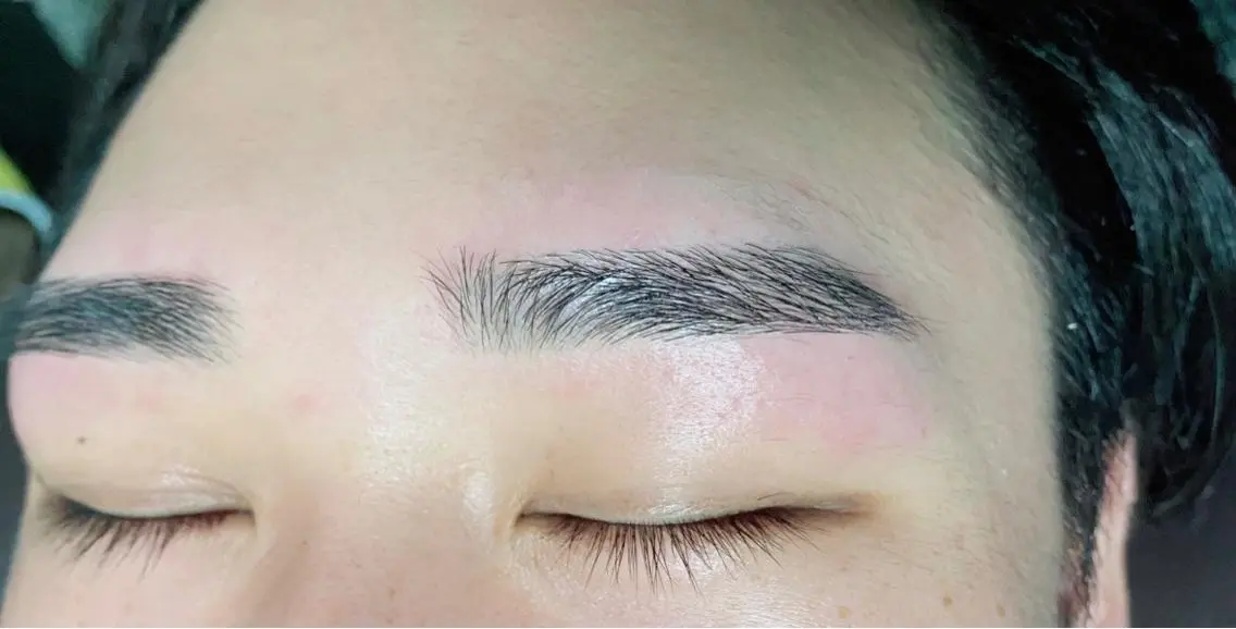 アイブロウ EYES YUNのマツエク・マツパデザイン