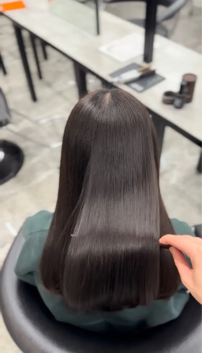 ロング カット ヘアカラー トリートメント りきと🦋河原町 縮毛矯正/艶カラーのヘアスタイル