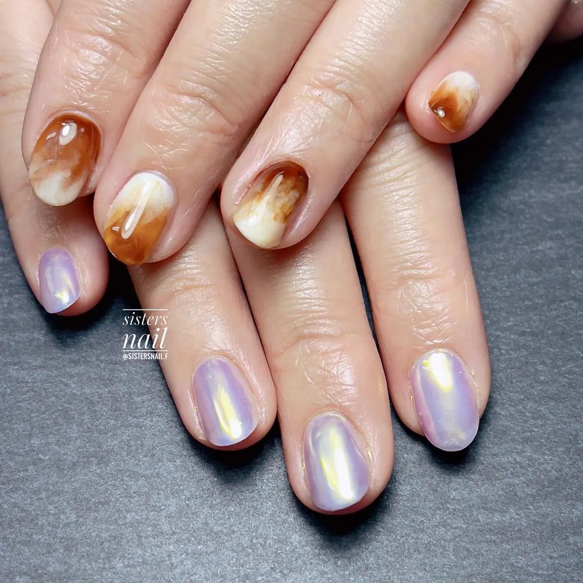 ネイル アートネイル オーロラネイル ブラウン 入学式 卒業式 sisters nail.fのネイルデザイン