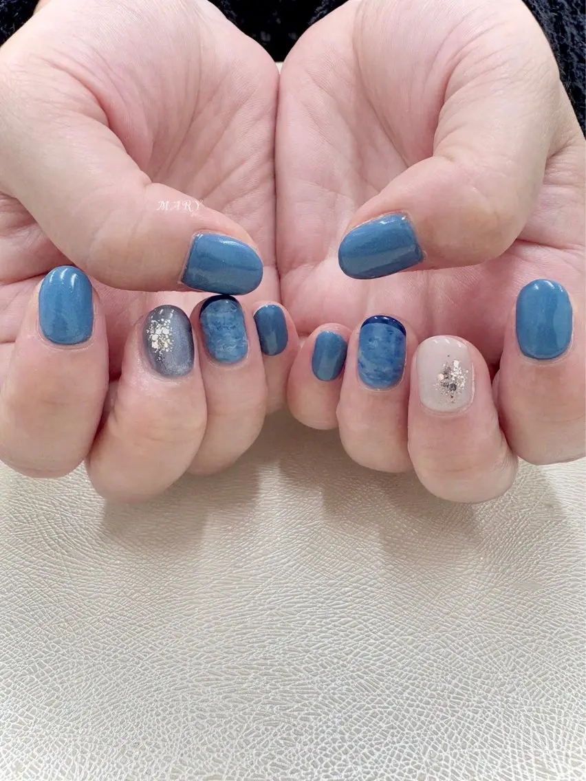 ネイル ブルー マグネットネイル ニュアンスネイル ワンカラーネイル ハンドネイル Mary nail .narumiのネイルデザイン