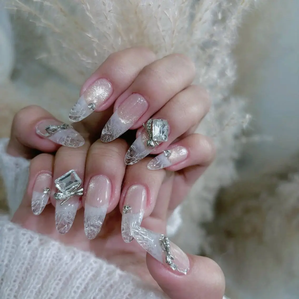 ネイル チークネイル フレンチネイル グラデーション キラキラネイル 韓国ネイル Minette nailHuongのネイルデザイン