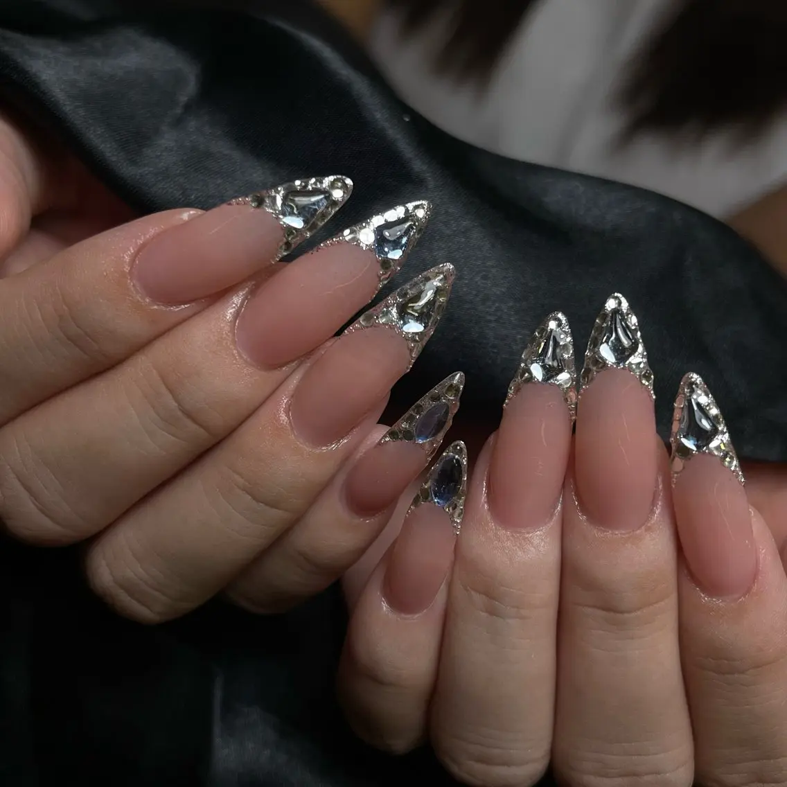 ネイル フレンチネイル キラキラネイル 韓国ネイル ロングネイル ピンク Sora NAILのネイルデザイン