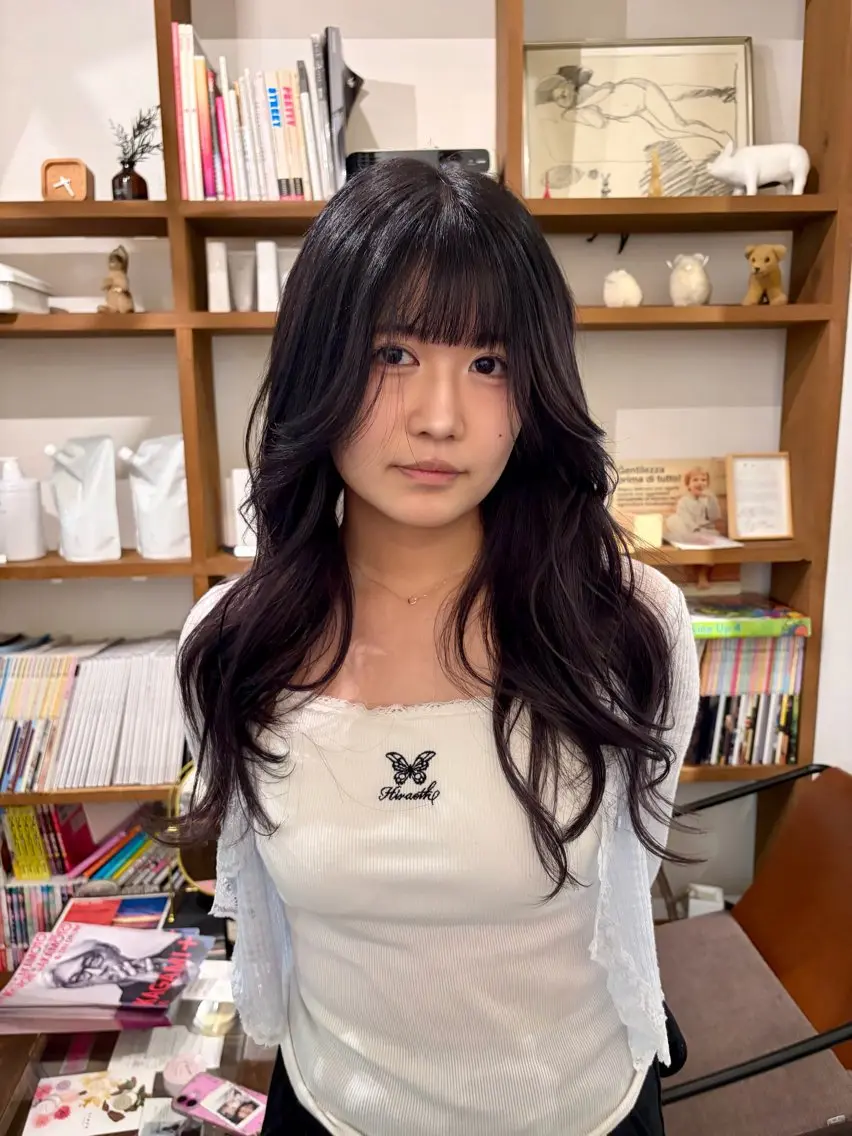 ロング ロングレイヤー 韓国風ヘア レイヤーカット ロング カット カットモデル募集 西川二葉のヘアスタイル