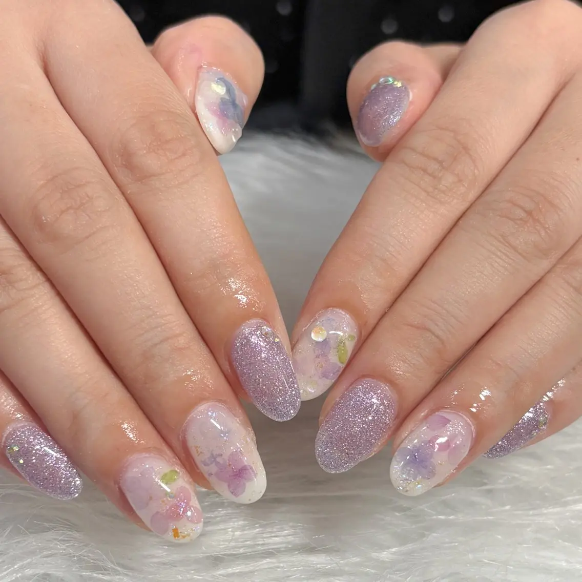 ネイル ハンドネイル LAVISH manaのネイルデザイン