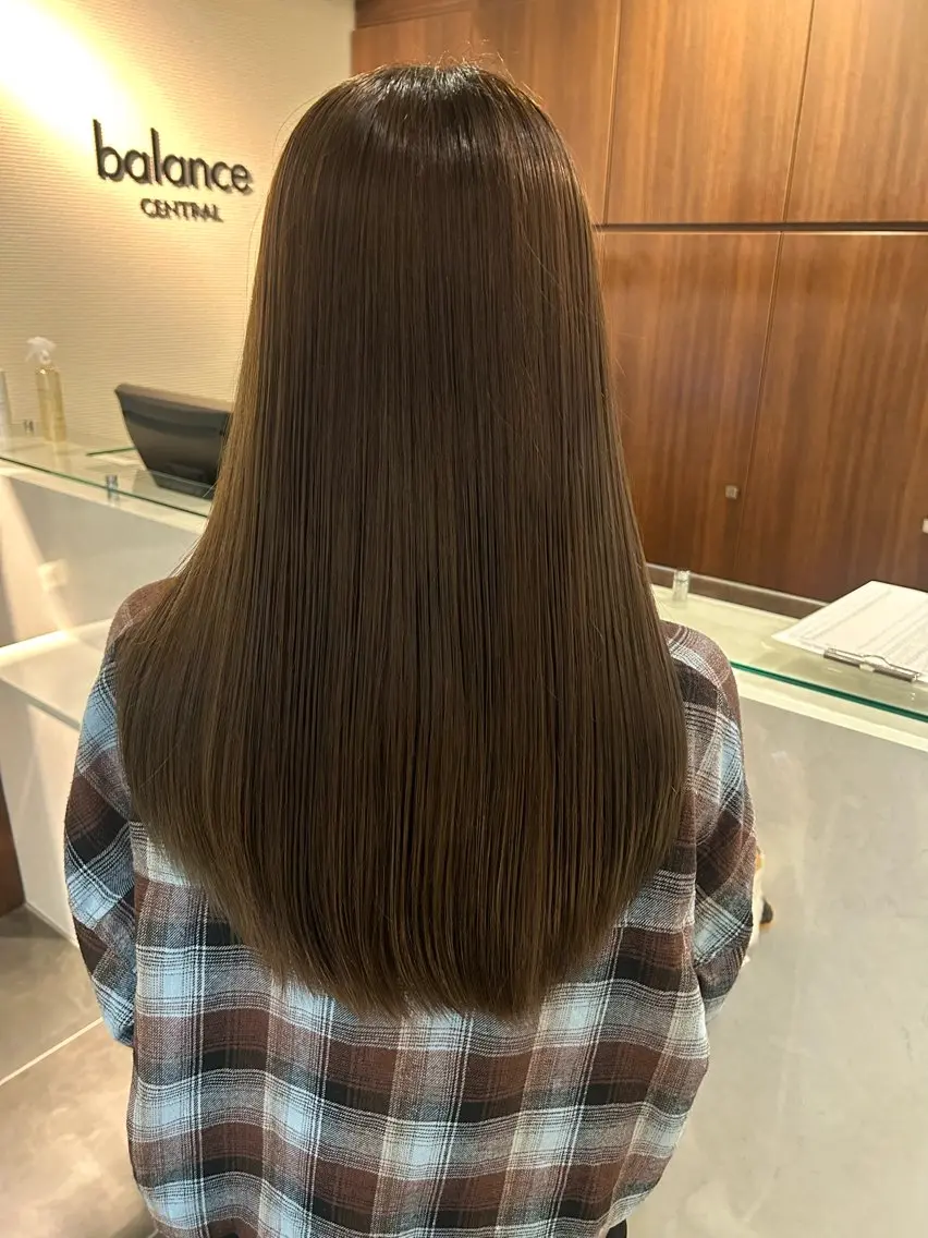 ロング カラー オレンジ カット ヘアカラー トリートメント チーフデザイナー 若林　麻衣のヘアスタイル