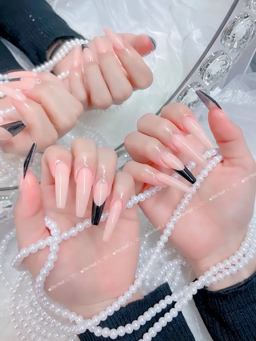 ネイル クリアネイル ドット フットネイル ジェルネイル グリーン ハンドネイル Rin Nail 新大久保店のネイルデザイン