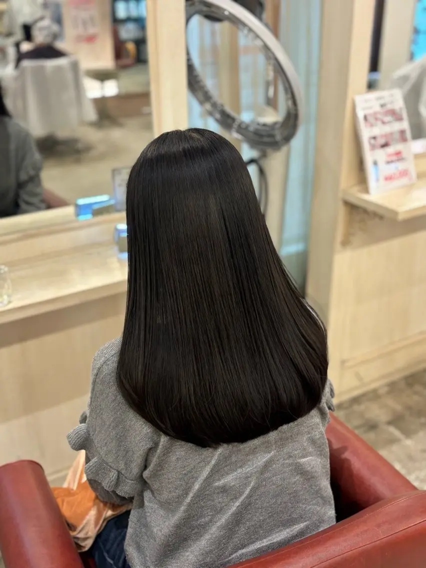 ロング カット トリートメント 大川 瞳のヘアスタイル