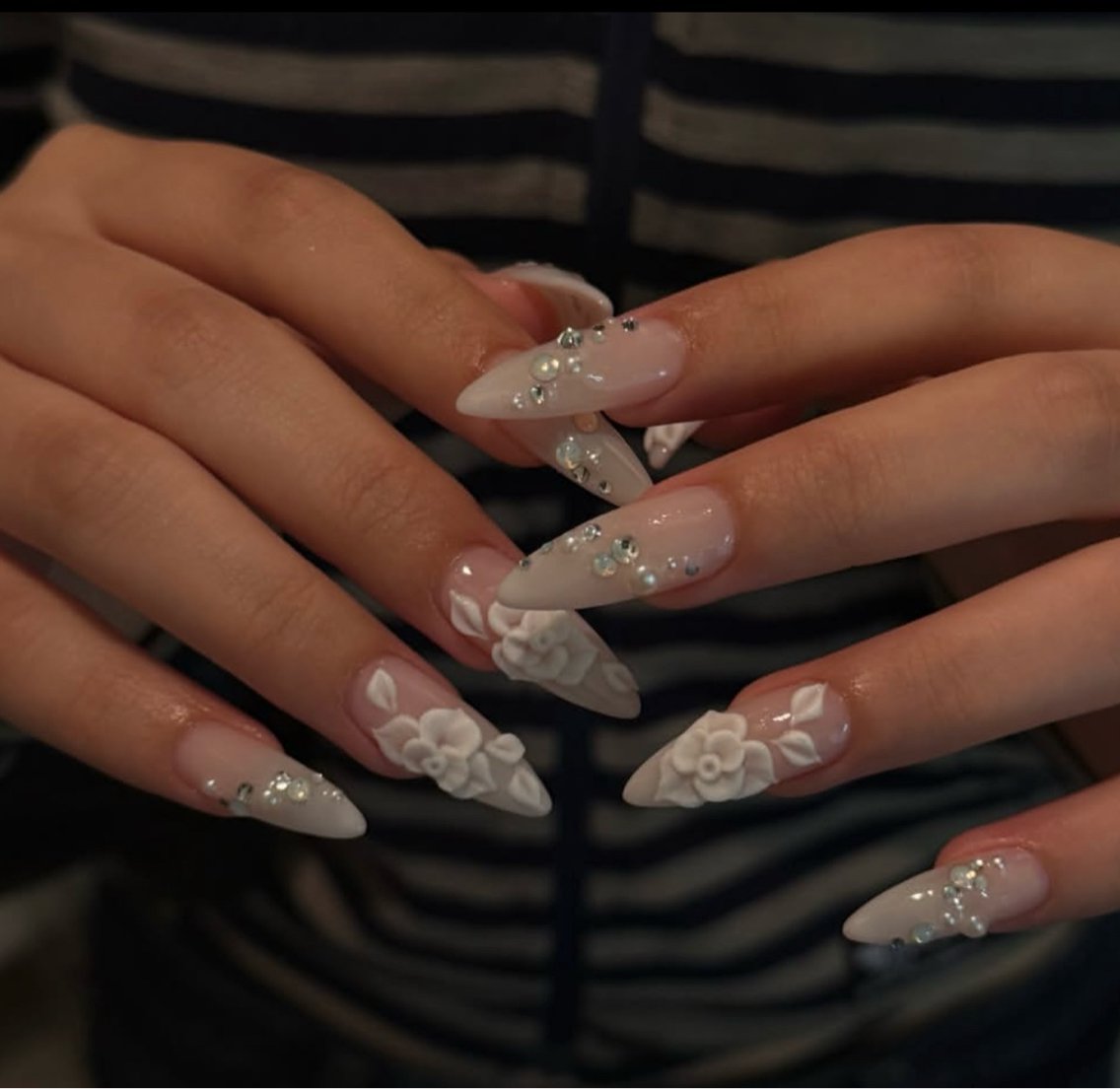ネイル ハンドネイル NiJi Nailsのネイルデザイン