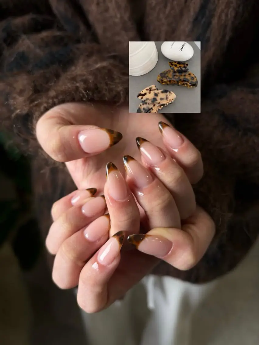 ネイル アートネイル フレンチネイル ジェルネイル キラキラネイル 韓国ネイル ハンドネイル ICE Nailsのネイルデザイン