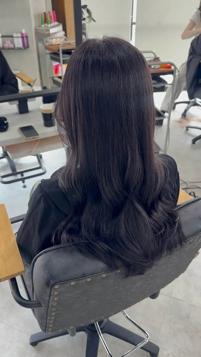 カラー アッシュ アッシュブラウン ベージュカラー 黒髪 ブリーチ カット ヘアカラー トリートメント 赤み無し柔らかカラー 【梅田】madokaのヘアスタイル