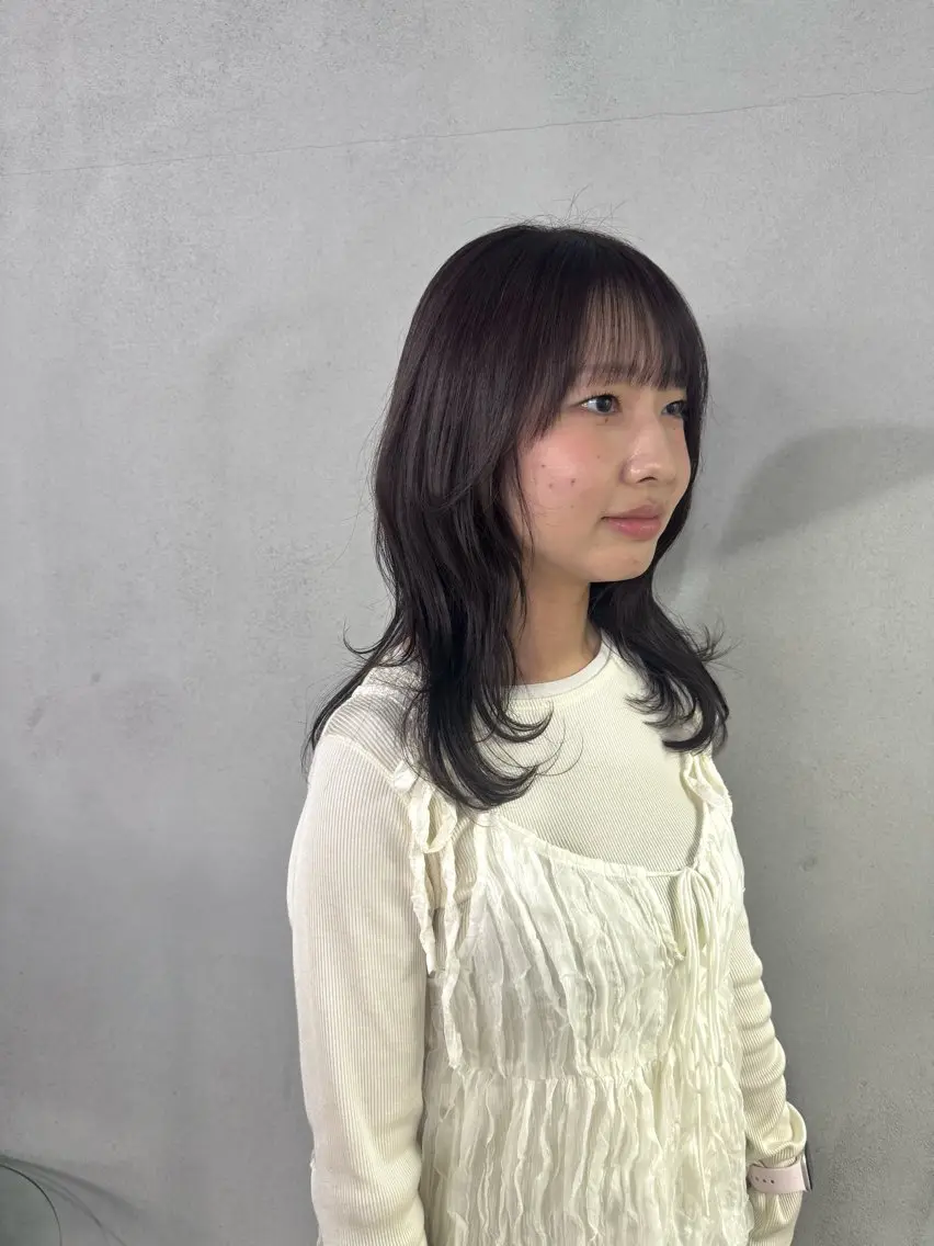 ミディアム カラー ヘアアレンジ ブラウンカラー ラベンダーカラー ラベンダーブラウン レイヤーカット カット ヘアカラー #tag 佐藤璃美のヘアスタイル