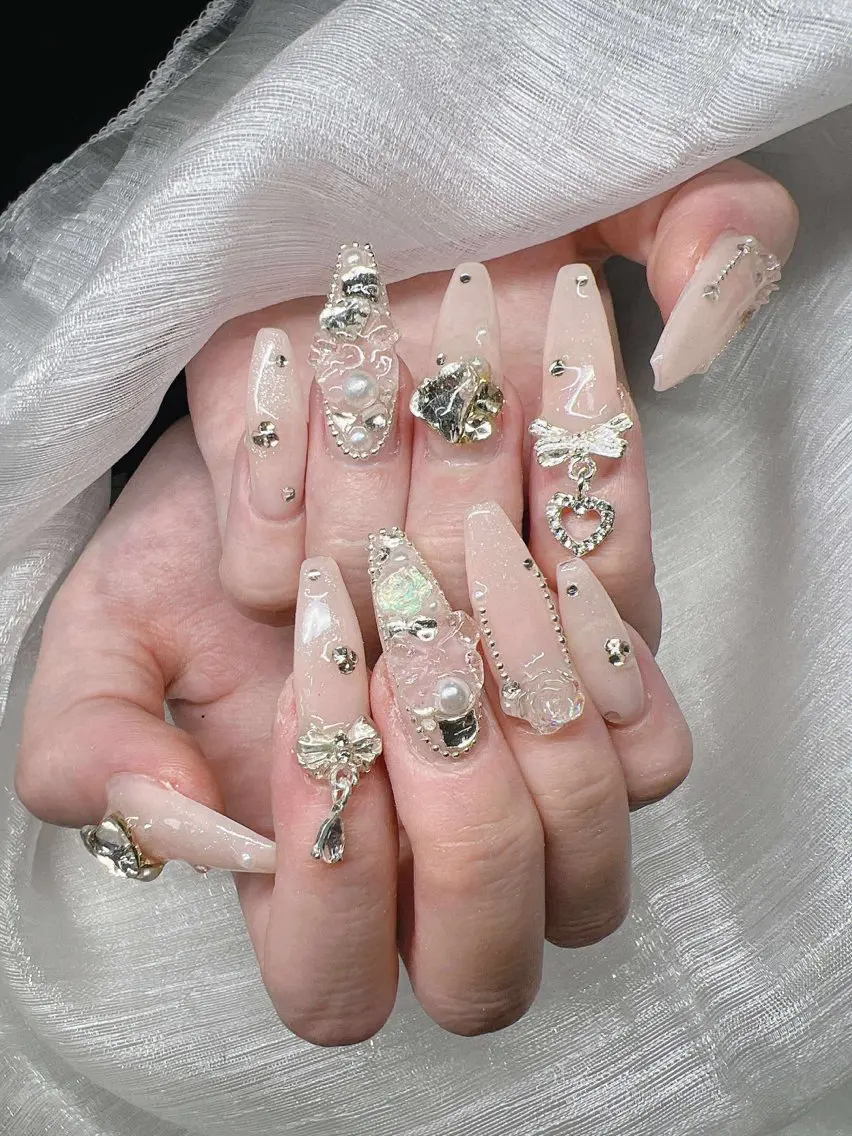 ネイル ハンドネイル Lee Nailsのネイルデザイン