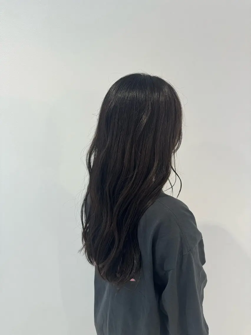 カラー 坪井 れあのヘアスタイル