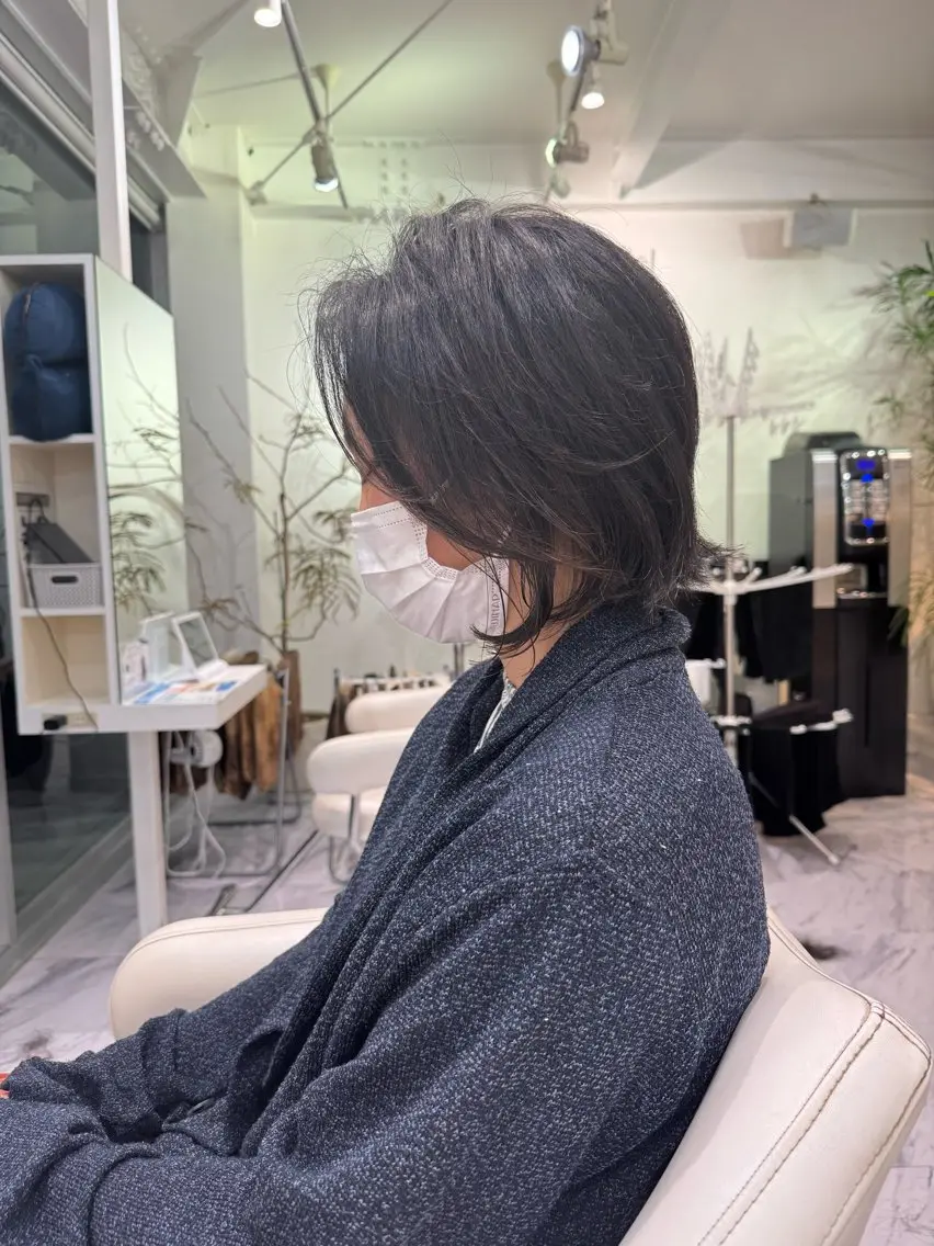 ミディアム 新美 恵里子のヘアスタイル