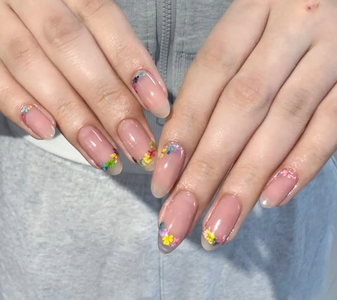 ネイル ハンドネイル ハンドケア 🍑 momo_nailのネイルデザイン